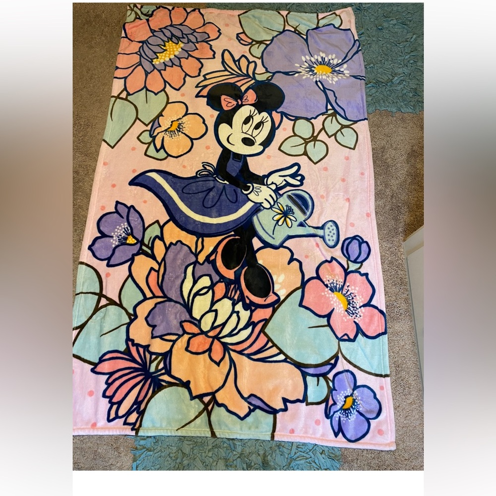 Colorful Minnie Mouse Vera Bradley Character Blanket